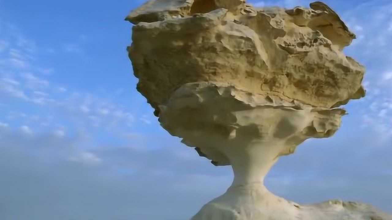 延时记录埃及白沙漠巨型蘑菇岩,观赏沙漠上的日起日落