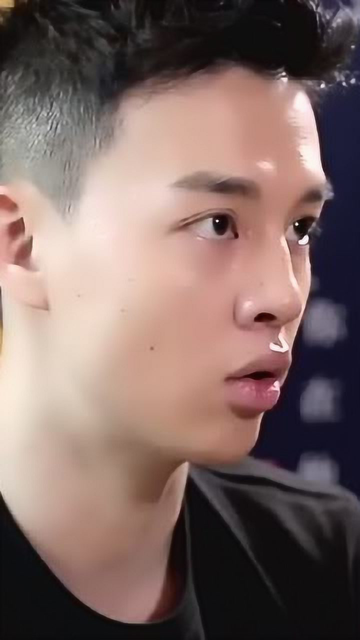 像尹昉这样,即有颜值演技又炸裂的小哥哥谁不想pick呀!