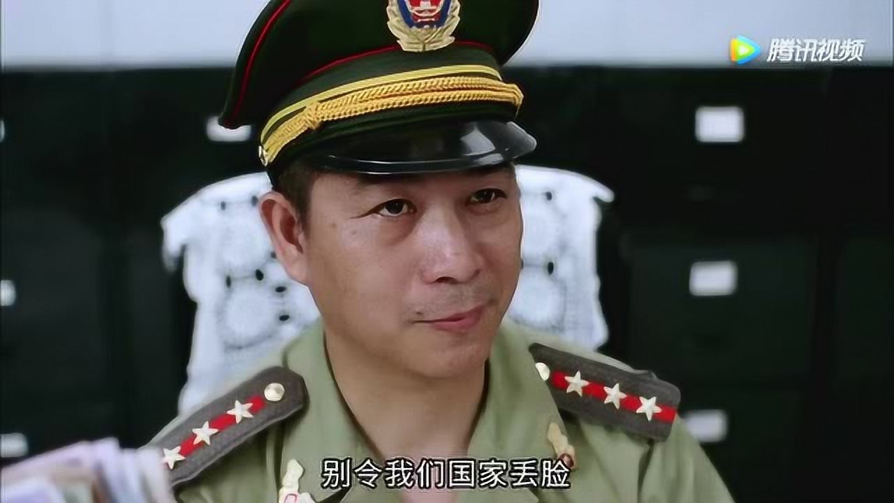 国产凌凌漆司令赞助周星驰两百元,罗家英看得两眼发直表情到位啊!