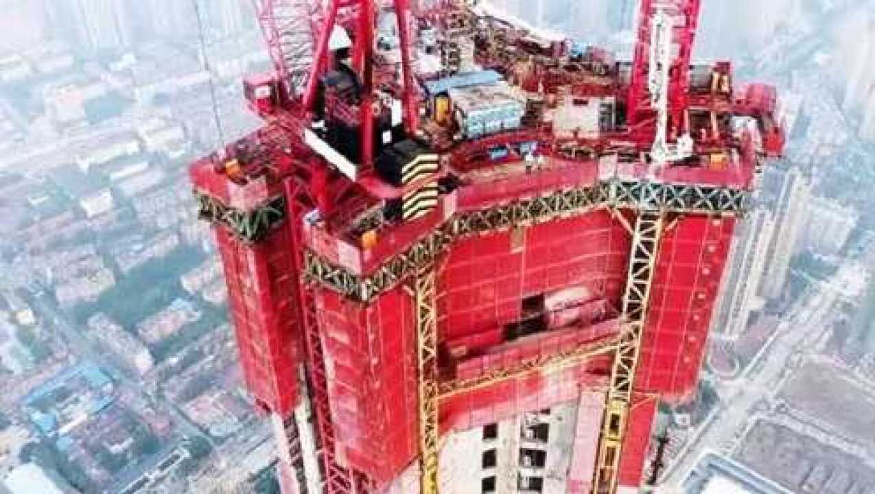 大国重器:中国首创巨型机器“空中造楼机”,建造636米摩天大楼!_高清1080P在线观看平台_腾讯视频
