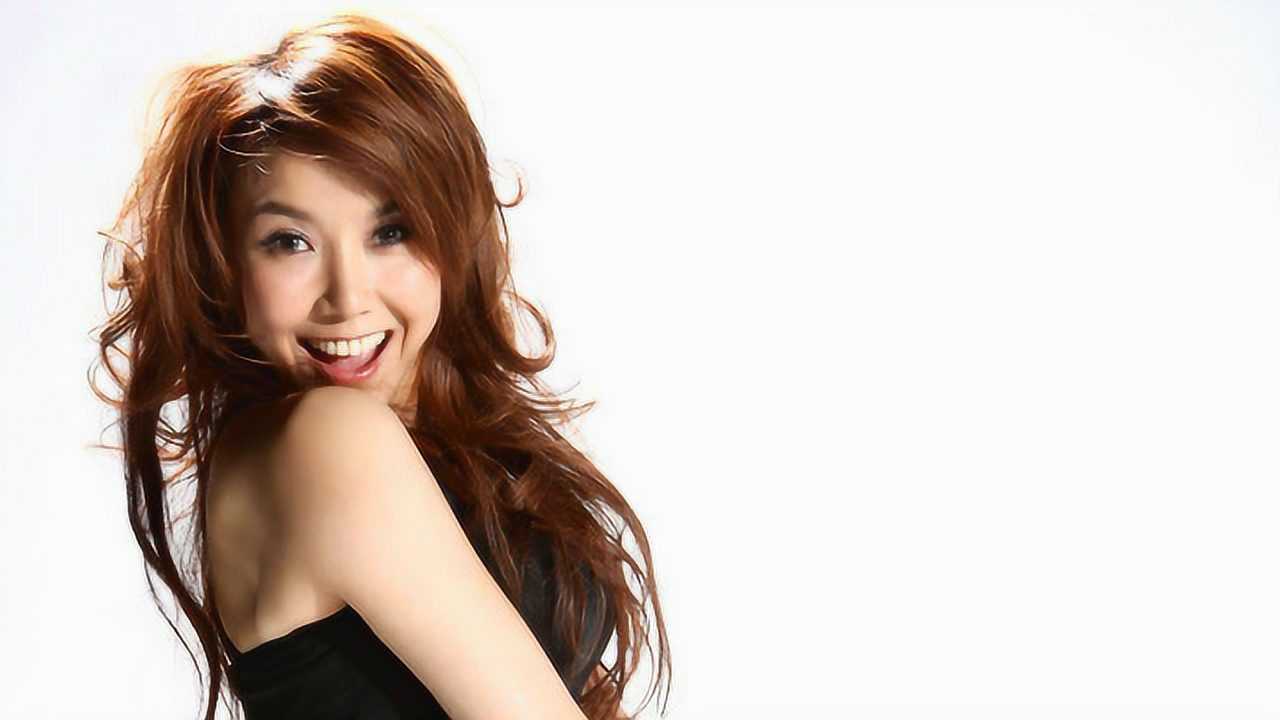 王蓉终于又出神曲之作《红烧肉》,继《小鸡小鸡》后第二神曲!