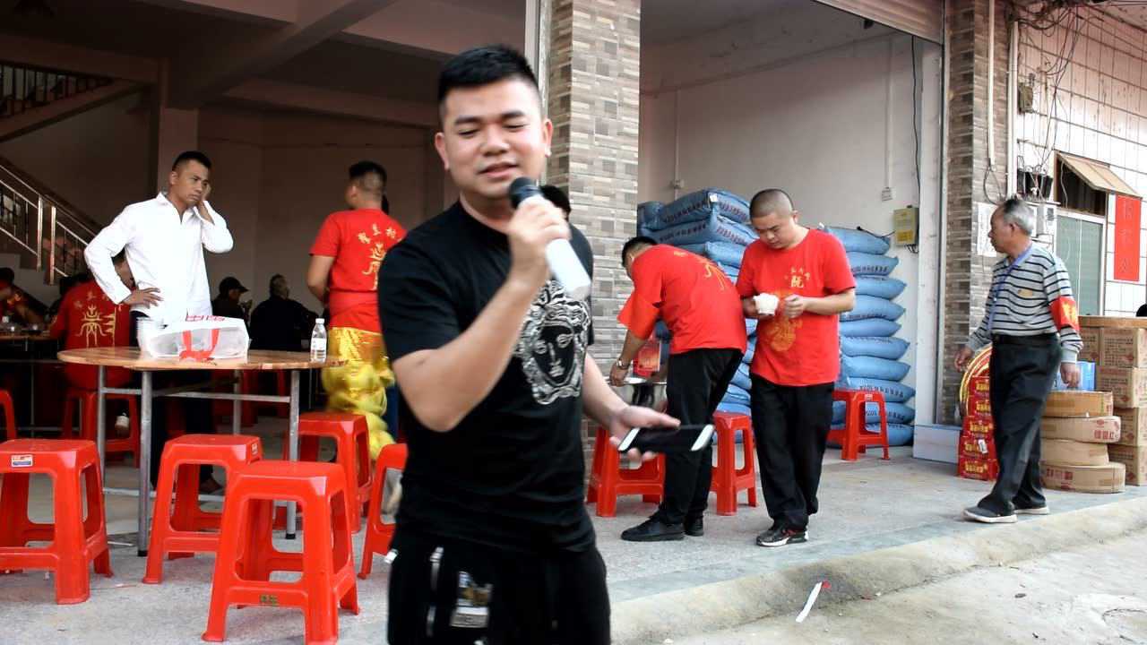 广西广发集团阮海献唱《等待》