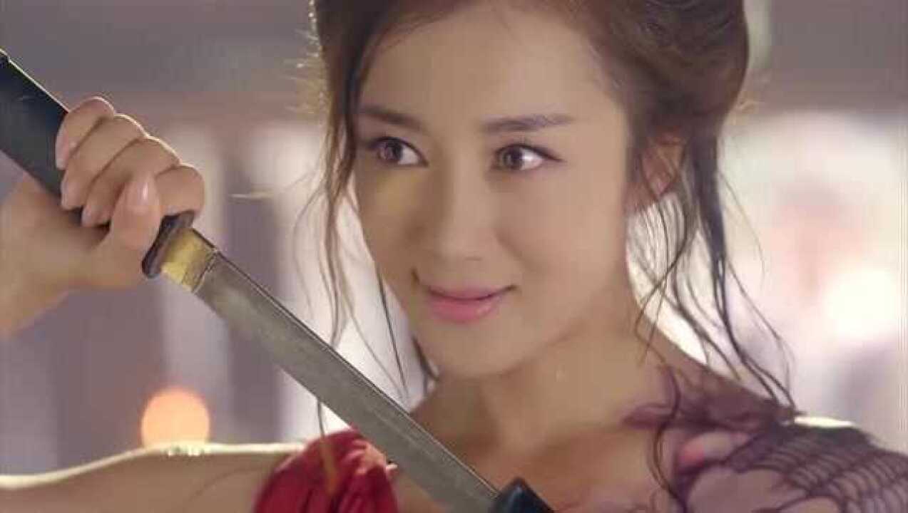 风四娘试探神刀花平的左手刀却发现他已失去左手