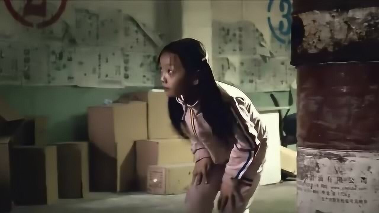 小女孩被绑架，她机智的自救，差点就成功了_高清