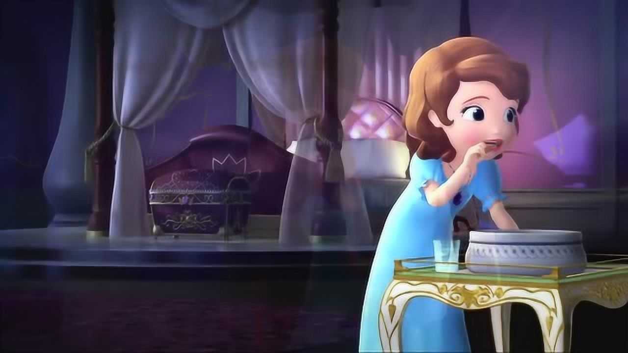 小公主苏菲亚幸运草的小日子美极了晚上加宵夜早上睡回笼觉