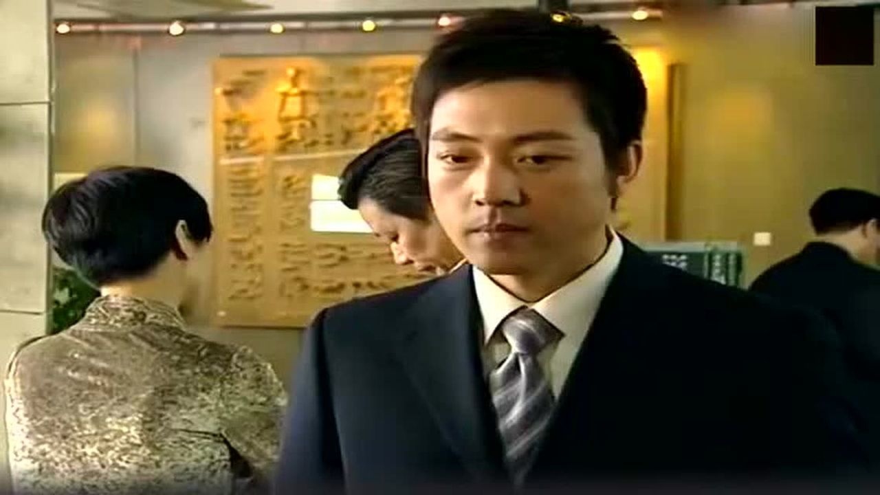 荣归李奕和小妹旧恋人再次相逢走的时候都恋恋不舍离开