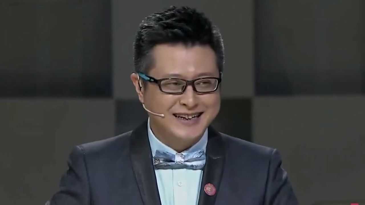 选手现场出题考主持人，主持人的表情亮了，他能答对吗_腾讯视频