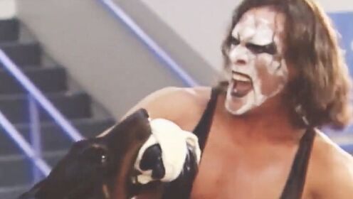 WCW爆笑场面来袭！魔蝎大帝被狗咬，这2名选手却被马给踹了，太逗了