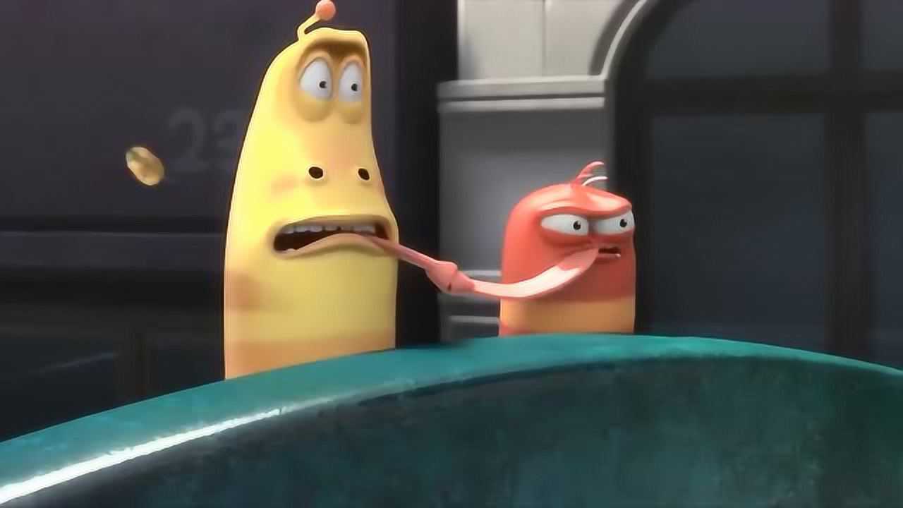 larva爆笑虫子它为了抢夺唯一的食物竟然飞檐走壁