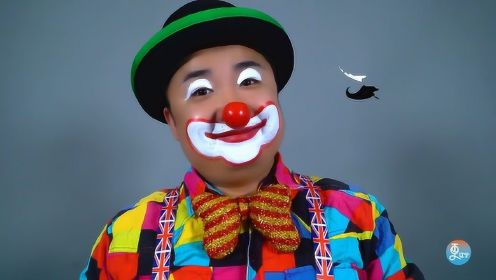 中国高人气小丑演员，从事小丑表演18年，母亲病危仍忍泪逗笑观众