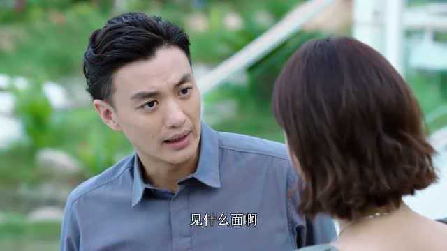 高分惊悚电影大头撩电影01:28美女出门忘穿内衣,结果不小心掉进泳