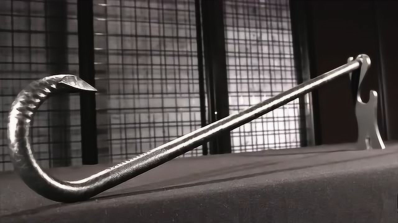 冷兵器:高级可调步行拐杖,普通的样式却有你意想不到的威力!