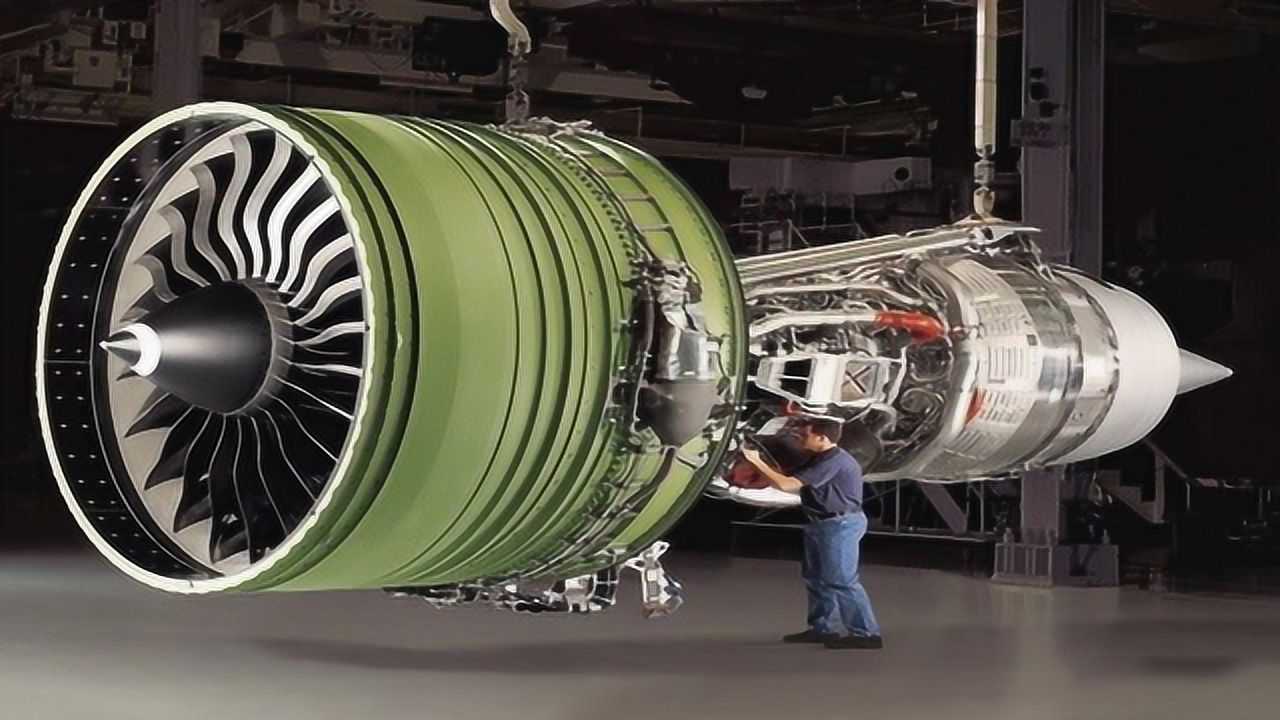 波音747单台发动机抵1000辆轿车马力难怪载500人成空中巨无霸