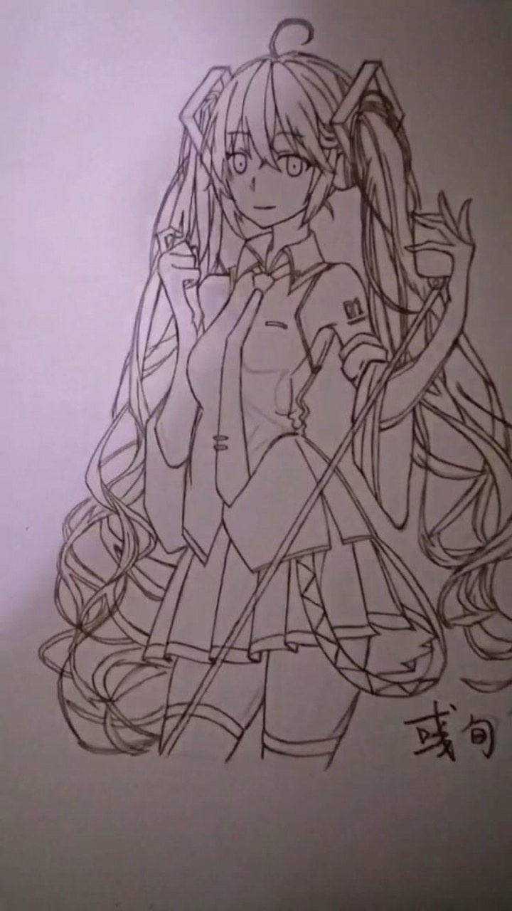临摹初音未来 bgm《深海少女》 头发画了好久?