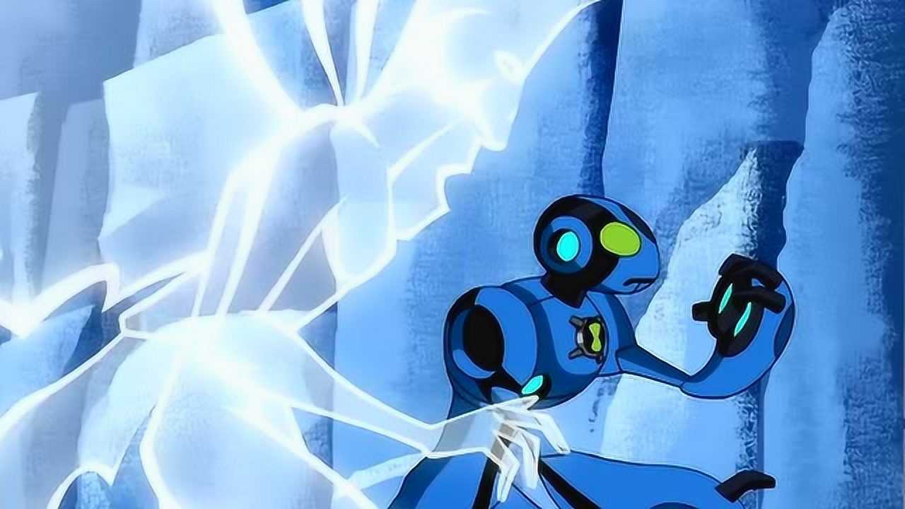 终极异形:情急之下,田小班变身终极小波波,制服了外星人