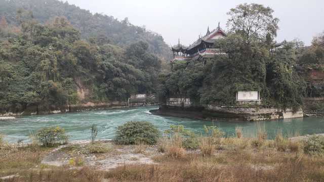 拜水都江堰问道青城山 都江堰水利工程李冰父子承建,带你们游玩