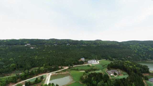 苍溪县鸳溪镇弓岭村航拍实景!嘉陵江畔,青山绿水,只争朝夕!