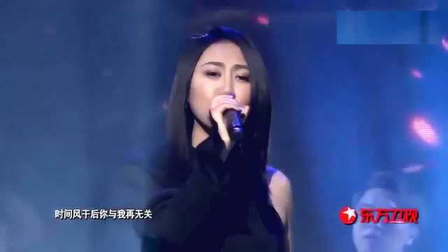 高冷女神陈粒在唱成名金曲《小半》,不愧是实力唱将啊