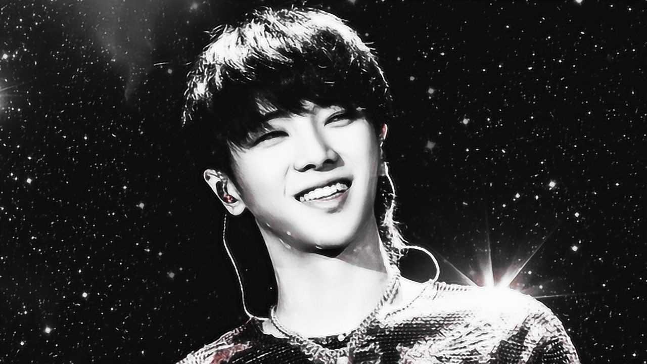 华晨宇明日之子首次舞台演唱《异类》,搭上mv更配哦!