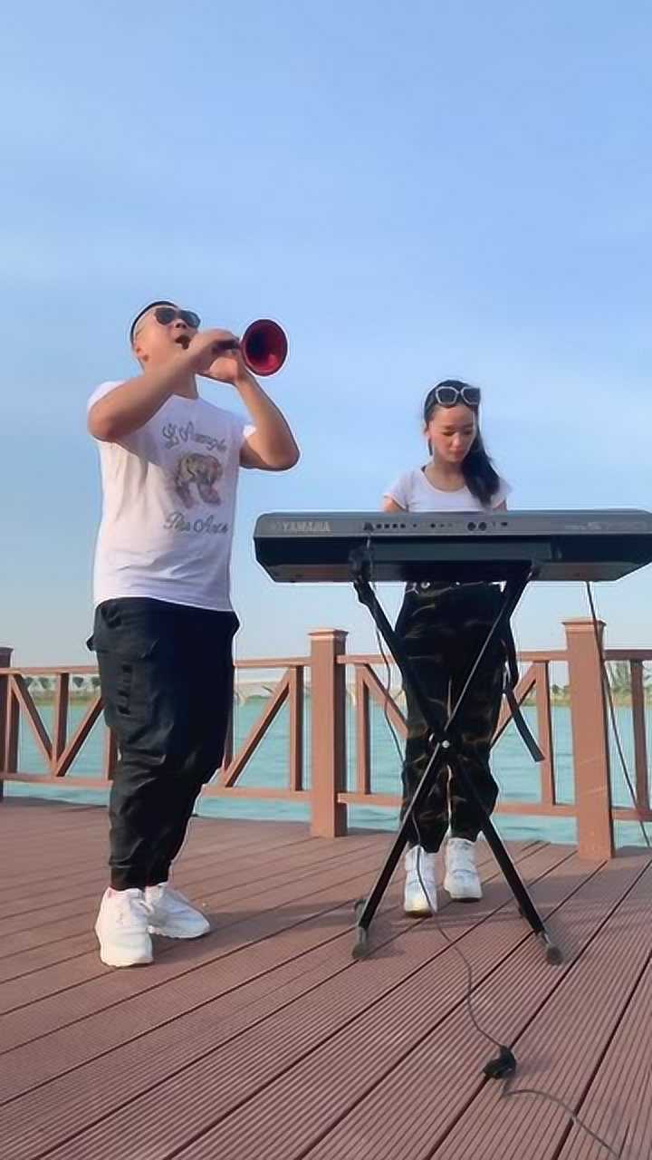 鹏仔唢呐鹏仔的一首父亲感动了好多人