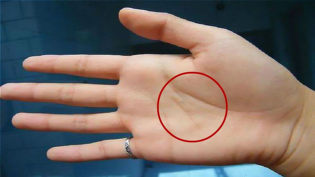 女生"人字纹"手相好不好,为什么人字掌的人很少,命运好吗?