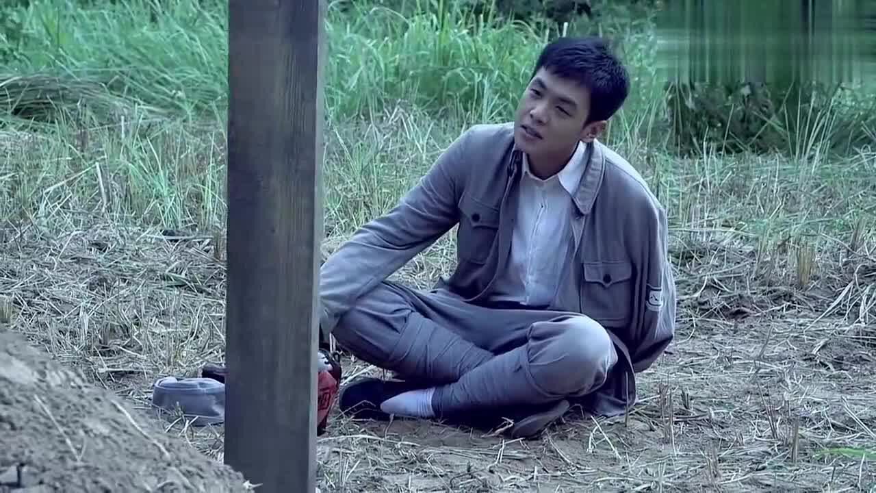 雪豹坚强岁月第三十九集:周卫国抢回了清源城,要了三百万斤粮食