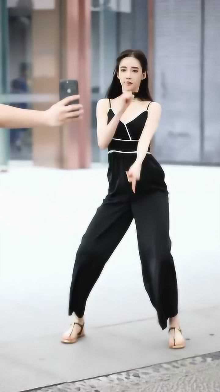 偷拍韩国网红美女，天使面容魔鬼身材，怎么看都觉得好看！_腾讯视频