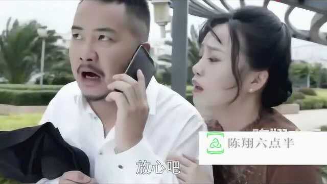 影视:蘑菇在公交站跟美女打招呼,美女不领情无缘无故打他一巴掌