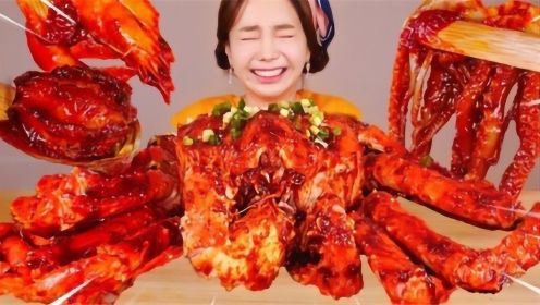 【解压咀嚼音】韩国小姐姐吃螃蟹章鱼扇贝金枪鱼，超过瘾！
