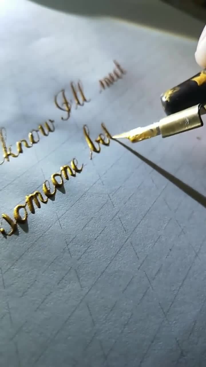 真正的民间艺术家这一手英文书法真心让人佩服