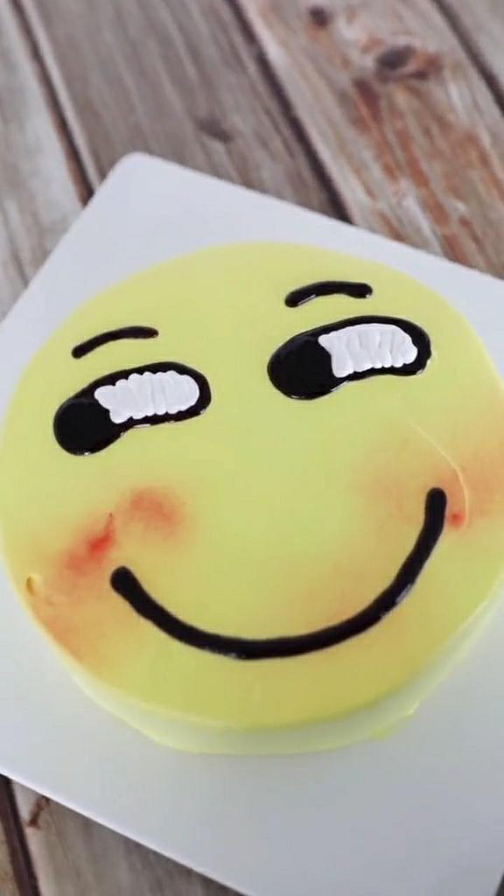 表情包蛋糕送给你们,希望你,天天开心