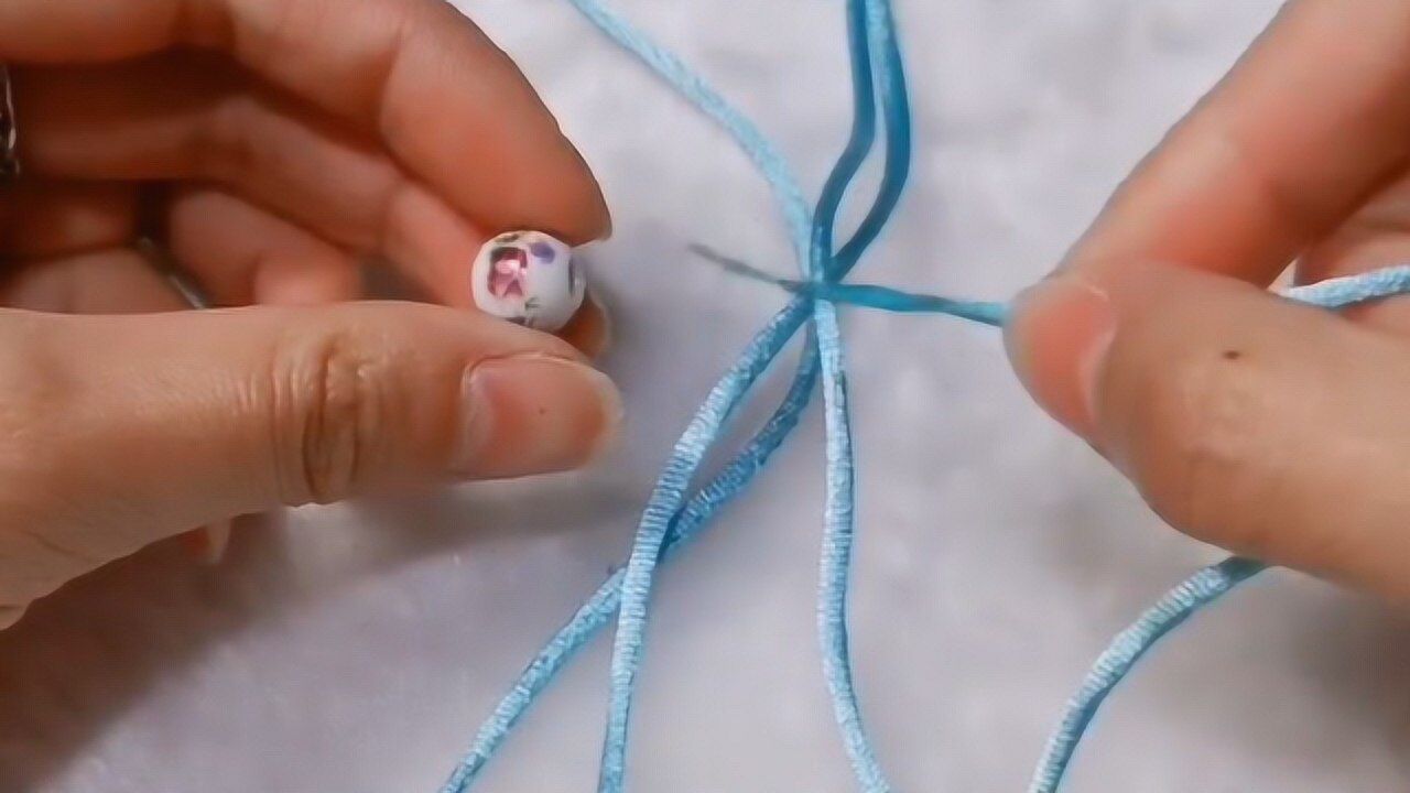 吊坠挂绳怎么打结,教你吊坠的打结方法,特别牢固不会掉