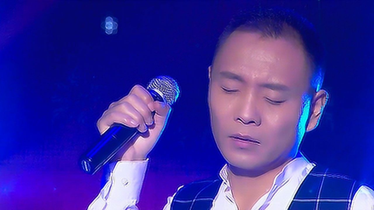 祁隆终于现场演唱了这首情歌感动台下无数观众眼泪差点没忍住
