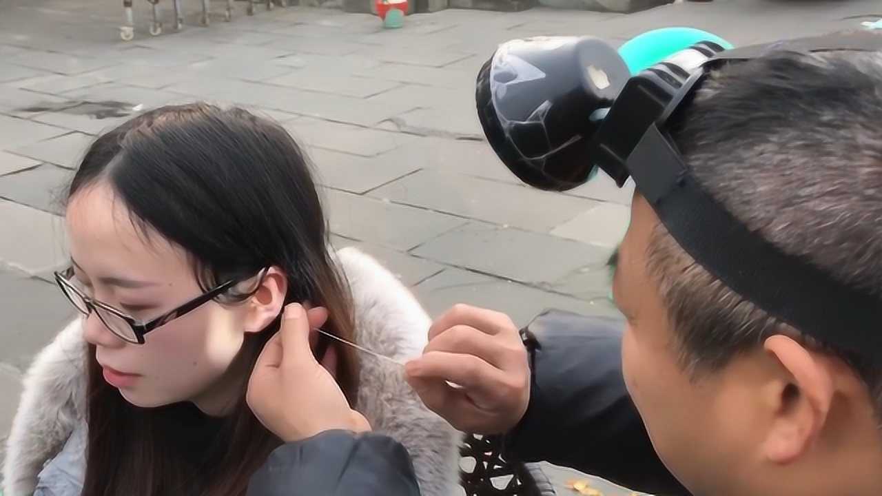 经常耳朵痒可却什么都掏不出来显微镜放大50倍原来是它在作祟