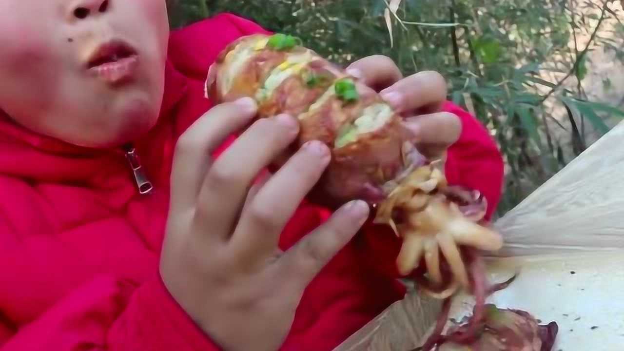 胖妹吃爆头八爪鱼咬一口直接流油味道太馋人了