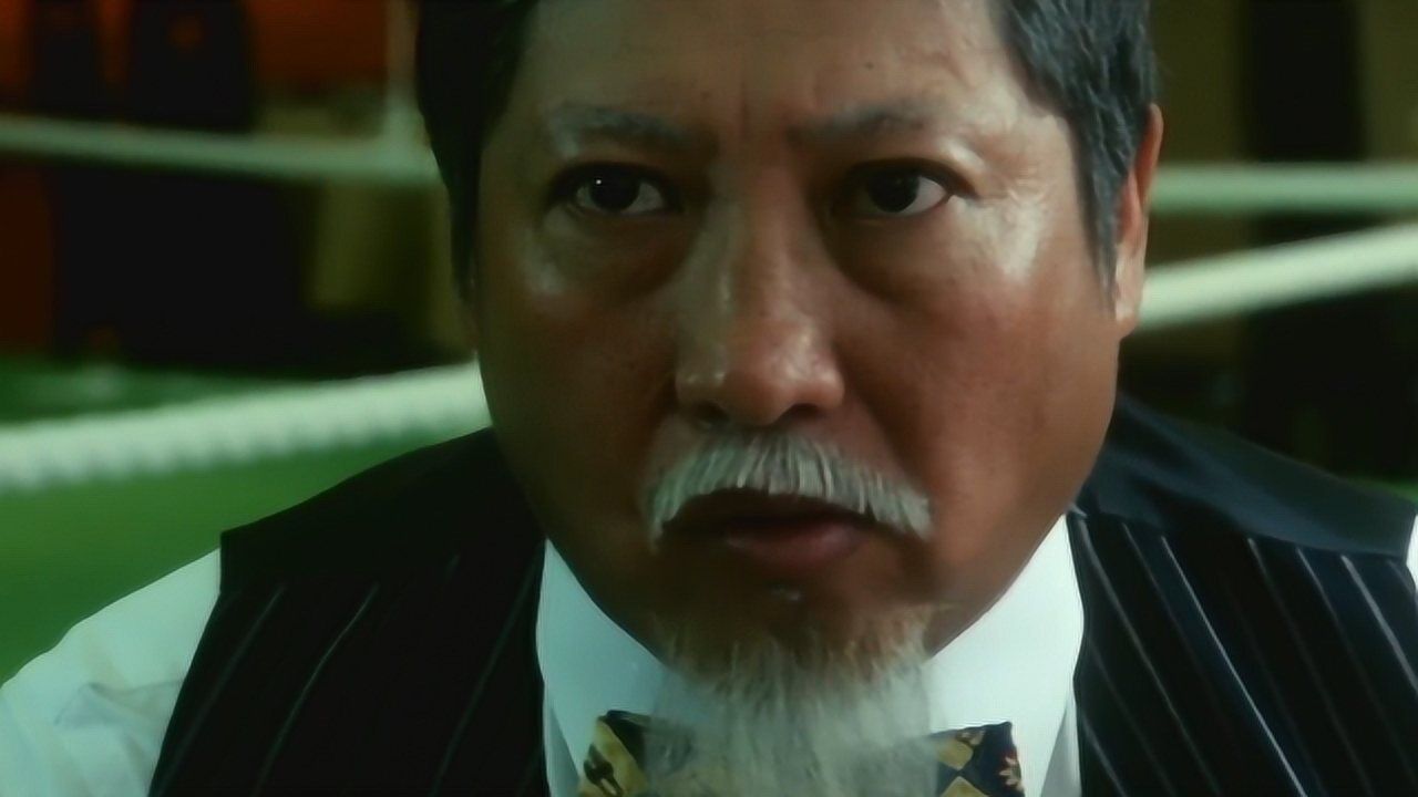 《香港厨神》洪金宝客串儿子电影,自己点的包子含泪也要吃完