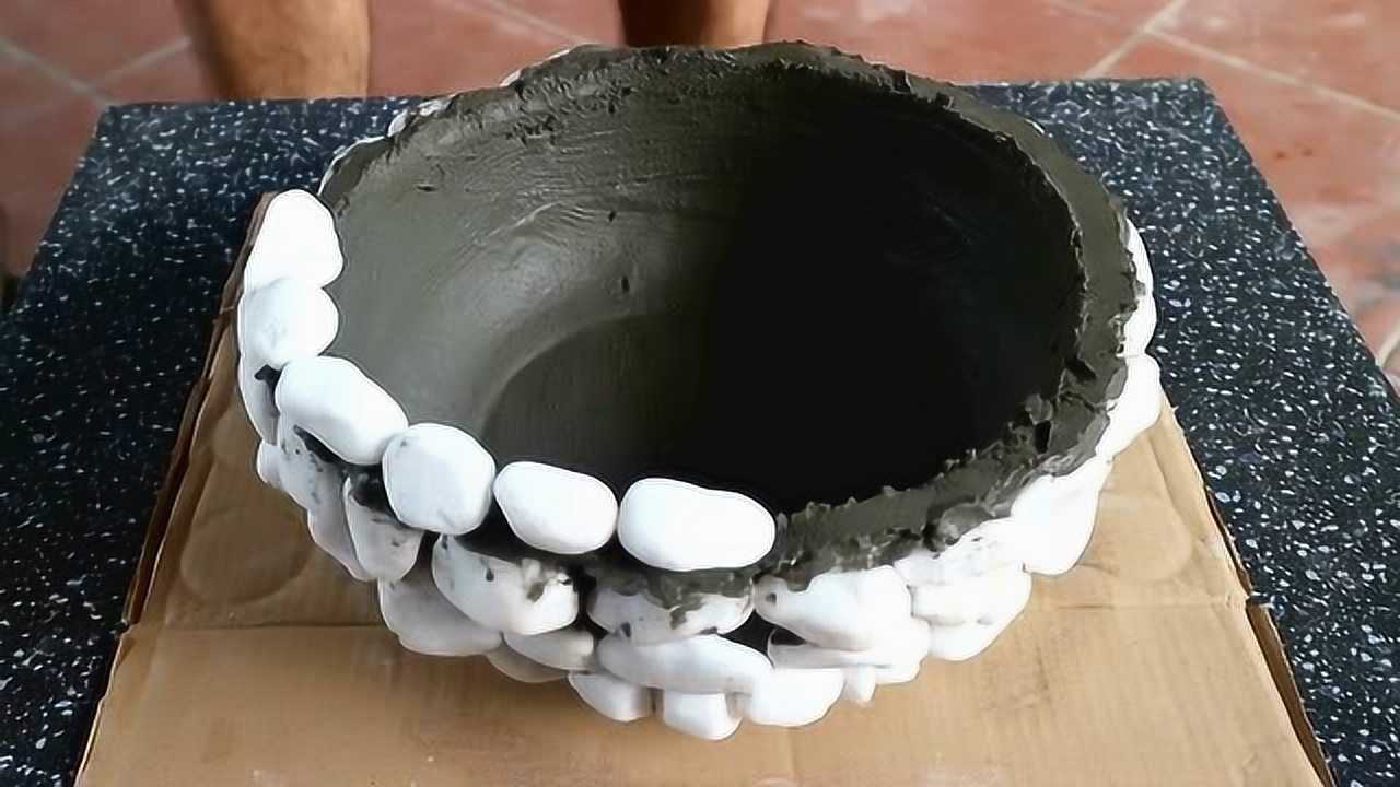 装修余下的水泥沙子diy做个雅致的花盆吧,不用模具简单的很