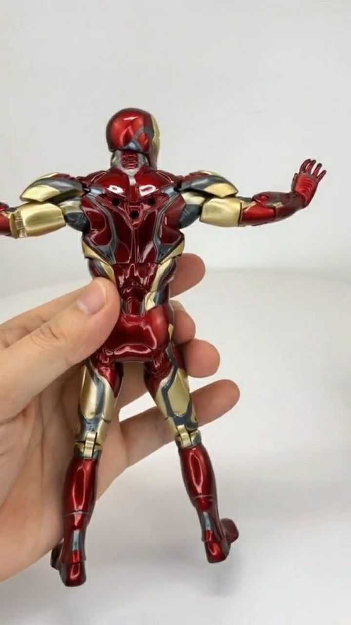 马克85型钢铁战衣给钢铁侠安上后背推进器太帅了