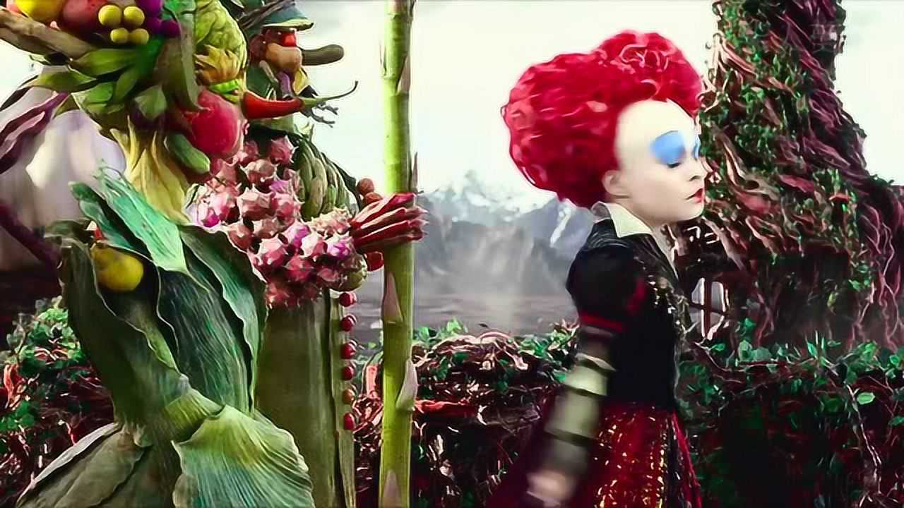 红皇后伤害过很多人但唯独没伤害过白皇后