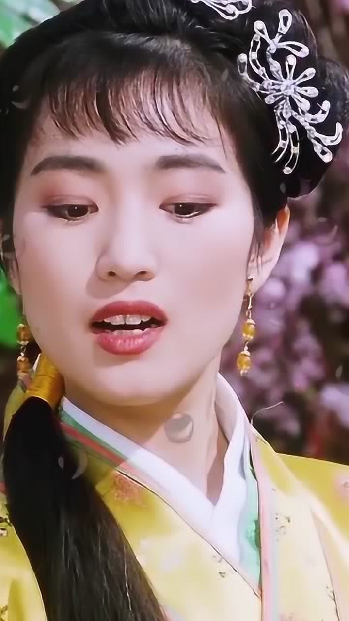 《唐伯虎点秋香》巩俐的经典片段