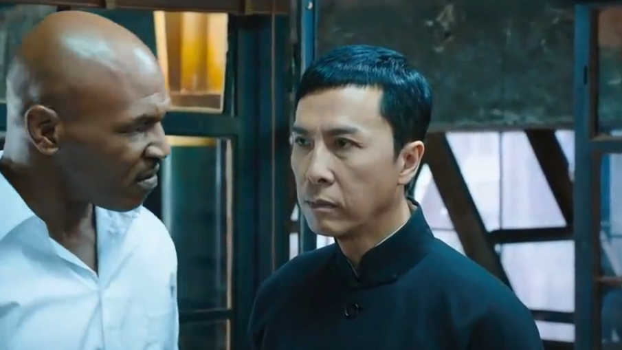 叶问:甄子丹单腿深蹲,看似简单的动作,其实这是要开大招了
