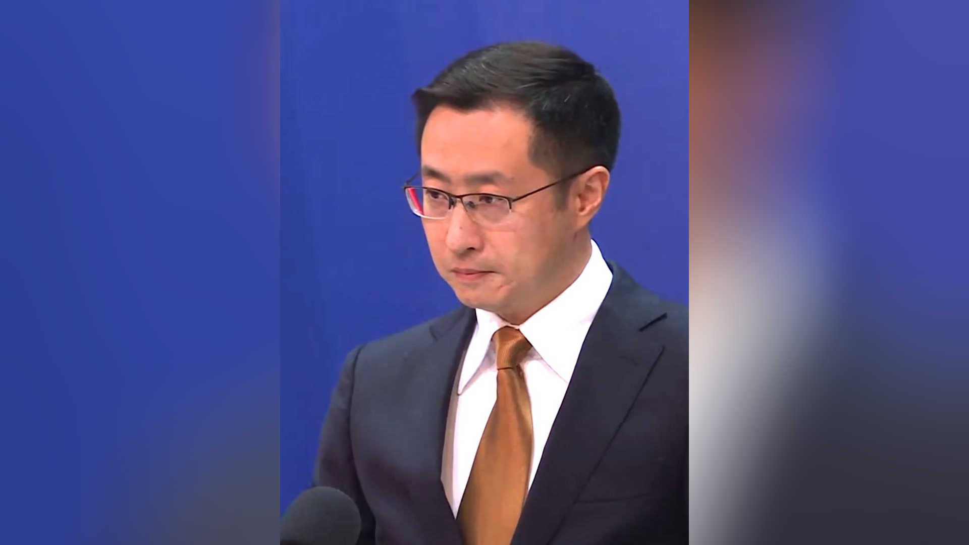外交部部长和国防部长谁官大 i1272crn71e_hz.jpg