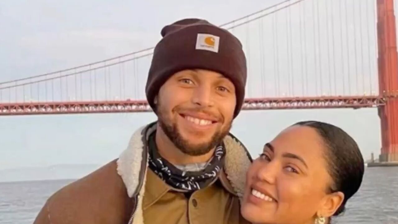 每场比赛命中5次三分就有特殊奖励,库里和阿耶莎之间的甜蜜约定