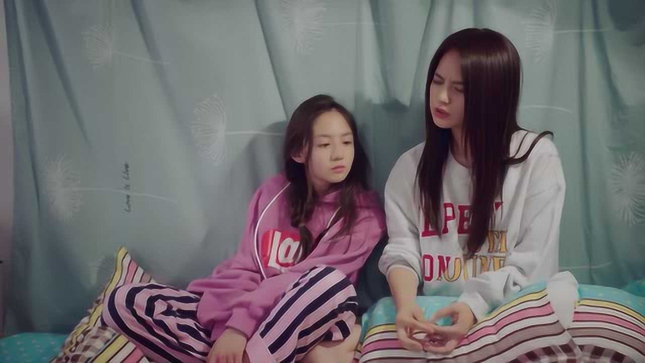 亲爱的热爱的大闹寝室小魔女叫年年为她抬脚爽翻天