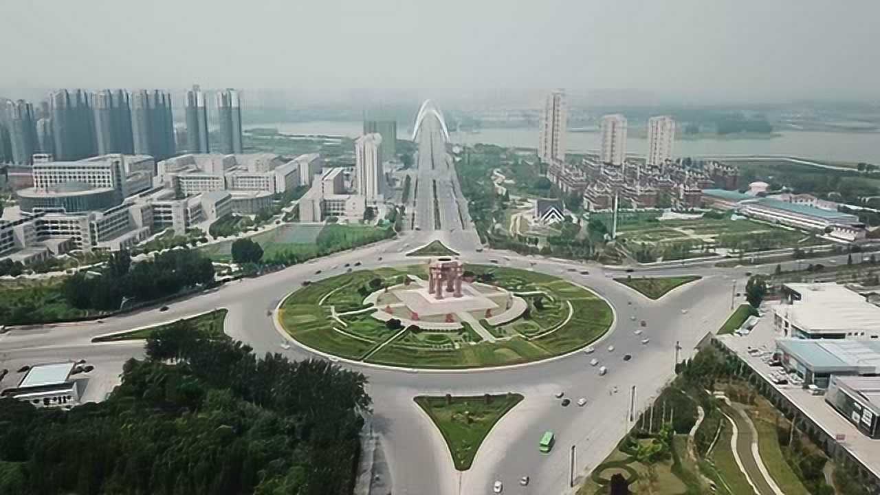 航拍中原之开封天马广场中原地区持续更新