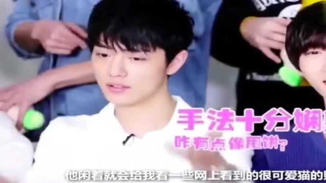 肖战果然是X玖少年团公认的盛世美颜,还做了一手的好菜