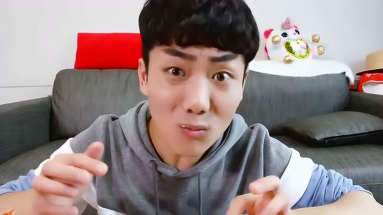 伶可兄弟:吃饱的坤坤