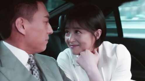 《精英律师》蒋欣靳东恋情实锤!原来蒋欣暗恋他多年!