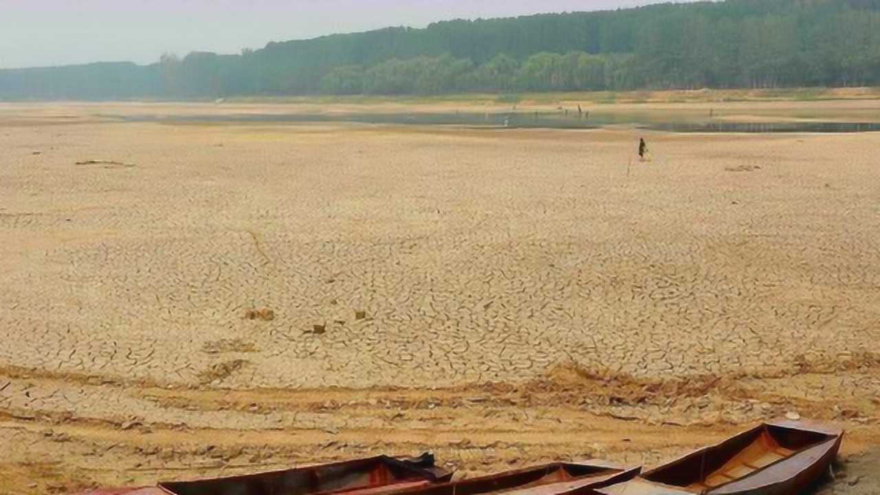 明朝大旱三个月刘伯温预言道杀此人天必雨朱元璋立刻照办