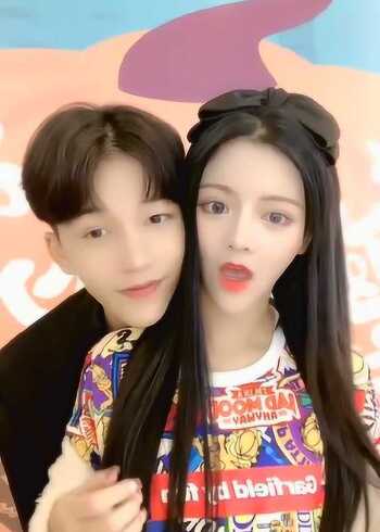 冷巴把凌轩画成花轩巴夫妇冷巴很冷